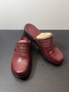 Clarks Bendables Leisa Women's Burgundy Leather Slip-On Mules Clogs - Size 7